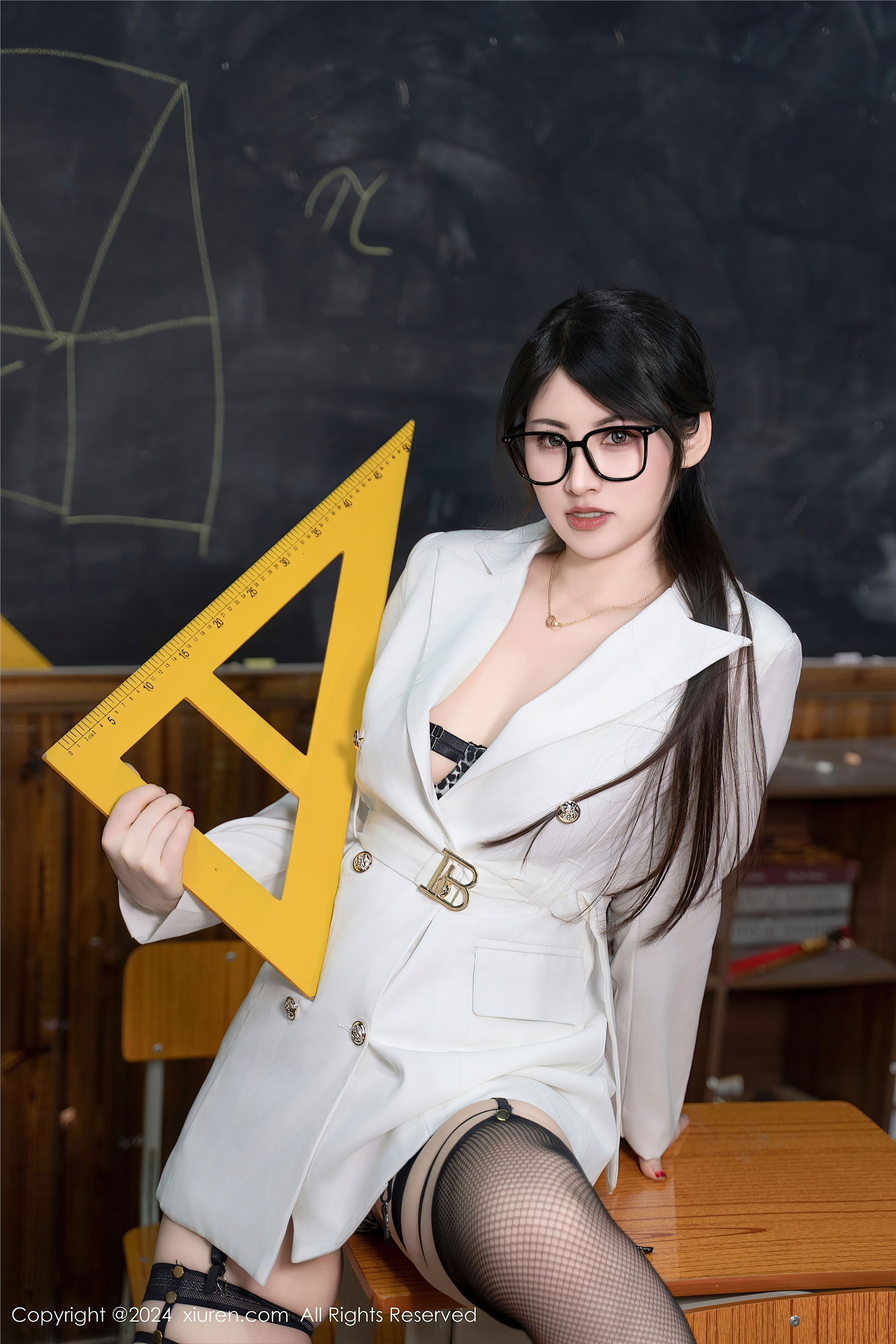 Xiuren秀人网 2024.06.13 NO.8694 诗诗kiki